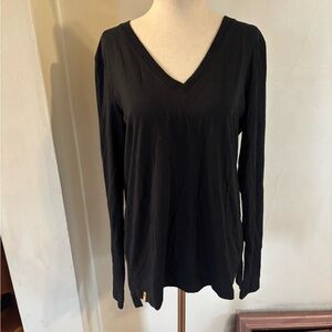 Tentree Black Long Sleeve Organic Cotton Top Medium